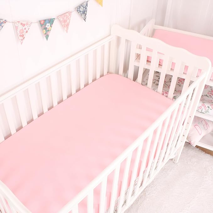 CaSaJa Baby 3-Piece Crib Bedding Set for Boys Girls, Including Soft Quilted Comforter(Blanket), Fitted Crib Sheet and Skirt, Soft Nursery Bedding Set Made of Silky Comfy Materials, Watercolor Floral