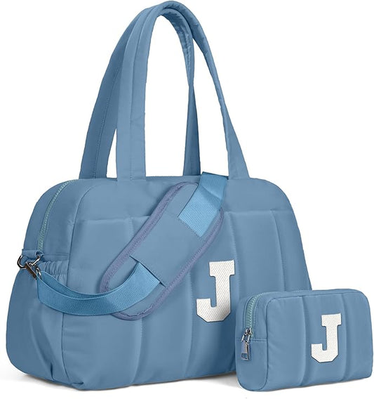 Birthday Present-Initial Duffle Bag, Yoga Bags for Women，Overnight Bag with Wet Pocket，Lightweight Work Bags Personalized Gym Tote with Makeup Pouch