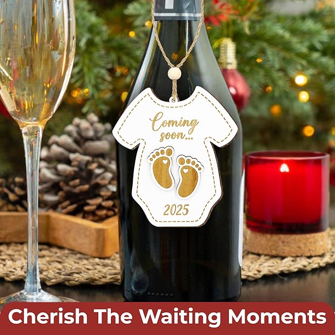 Christmas Pregnancy Announcement Ornament - New Baby Coming Soon 2025 Ornaments, Pregnant Christmas Ornament 2024 for Husband Mom, Expecting Parents to Be Gifts Baby Announcement Ideas