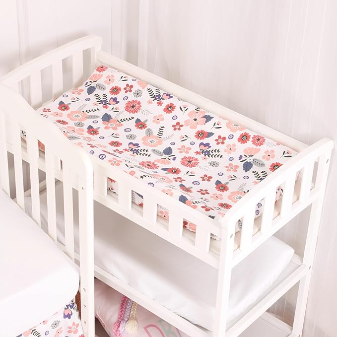 CaSaJa 4-Piece Crib Bedding Set for Boys and Girls, Nursery Baby Bedding Set Including Quilted Comforter with Fitted Crib Sheet and Changing Pad Covers, Reversible Quilt Design, Petals Flying