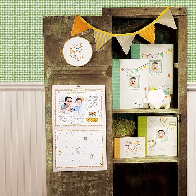 C.R. Gibson Animals 'Hello World' Baby Calendar Baby First Year Tracker, 11'' W x 18'' H