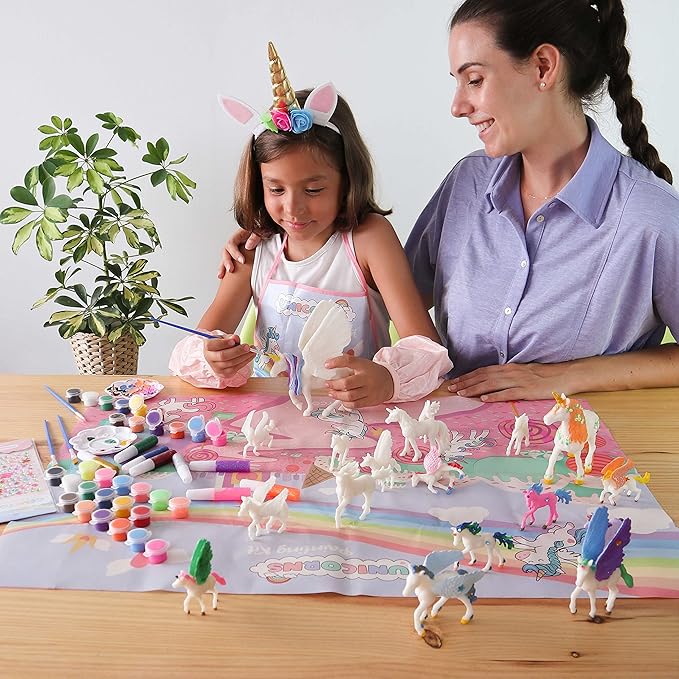 BONNYCO Unicorns Gifts for Girls Painting Kit with 18 Figurines Painting for Kids with Glow in The Dark | Girl Toys 3 4 5 6 7 8 9 10 Years Crafts Kids Gifts Birthday Christmas | Unicorn Toys Niñas